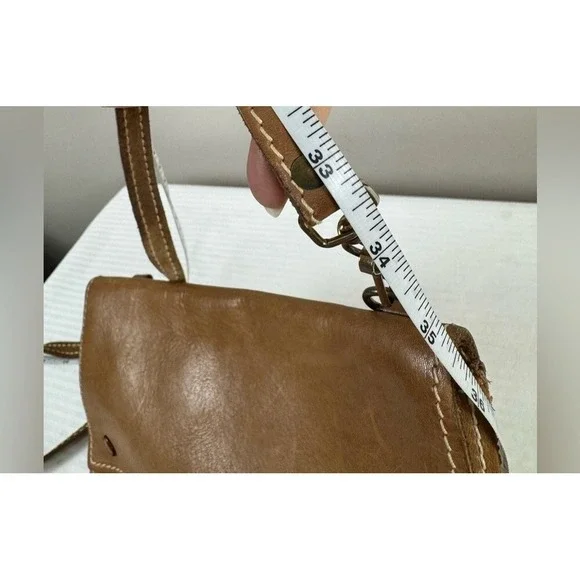 Vintage Le sac Crossbody Bag Tan Leather Messenger Boho Festival Indie Grunge - Picture 3 of 10